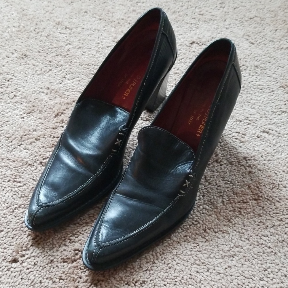 Donald J Pliner Loafer